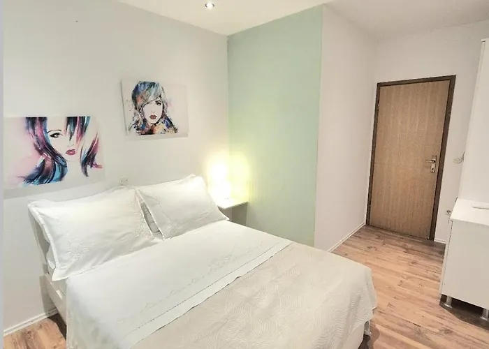Dorotea3 * Makarska